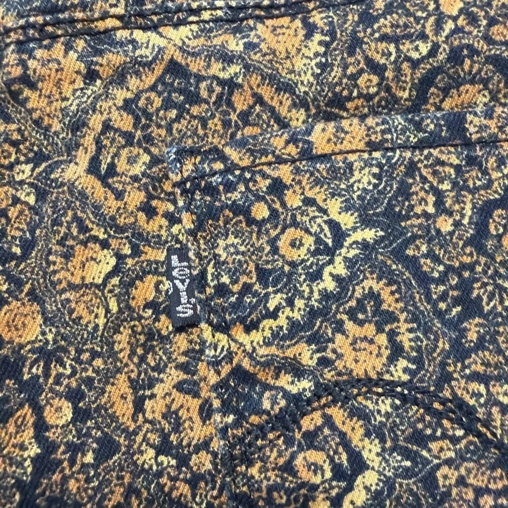 Levi’s Mid Rise Skinny Brocade Tapestry Pants W30 L32 Boho Y2K 2010s 1966